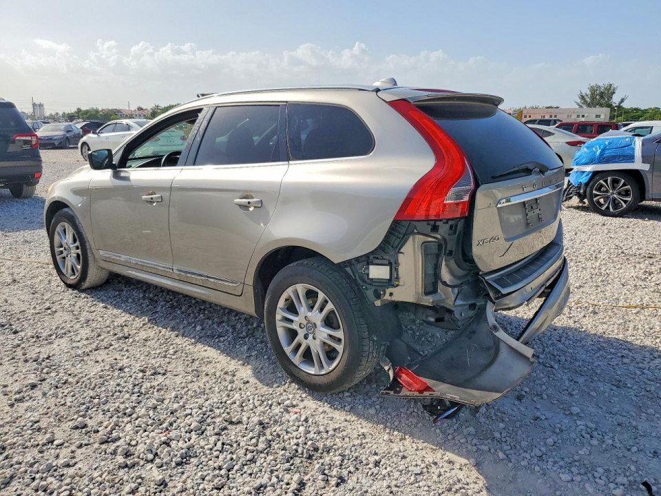 Volvo XC60 2016 — Copart