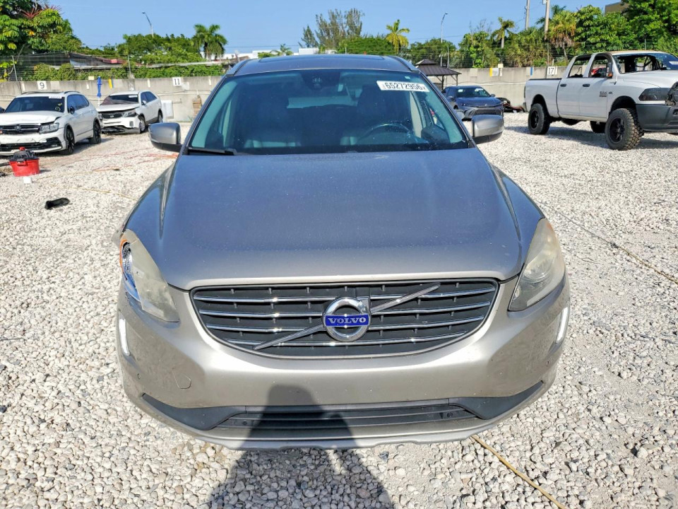 Volvo XC60 2016 — Copart