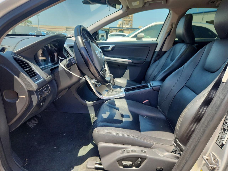 Volvo XC60 2016 — Copart