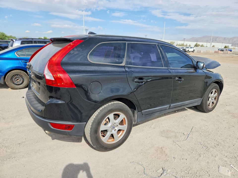Volvo XC60 2011 — Copart