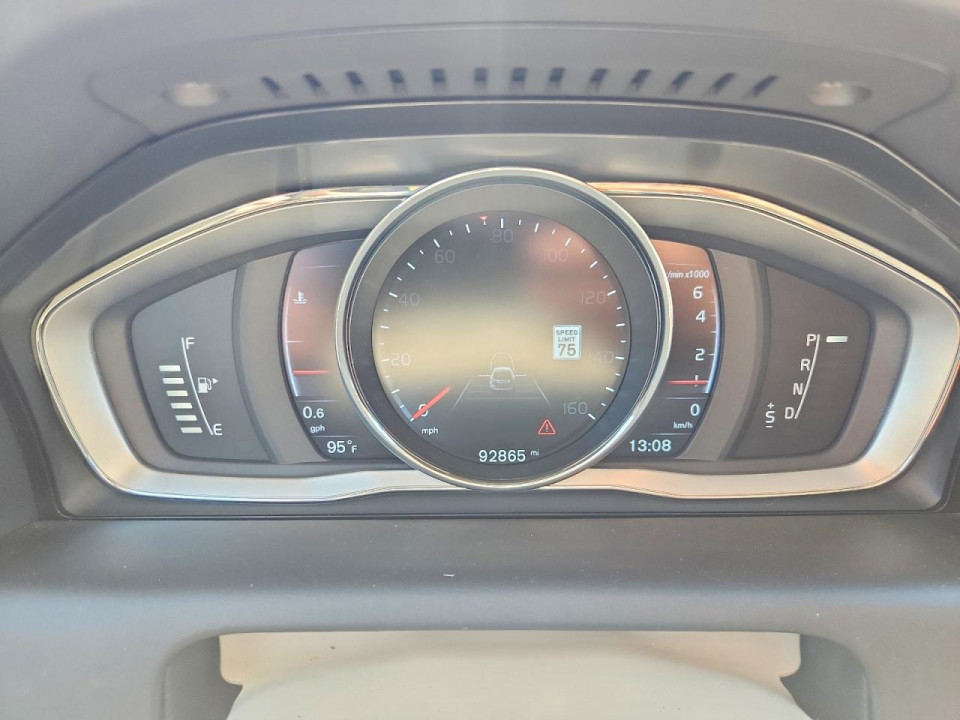 Volvo XC60 2016 — Copart