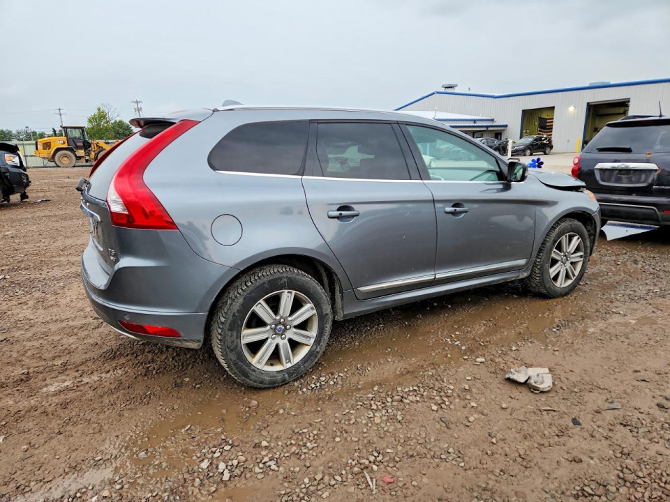 Volvo XC60 2017 — Copart