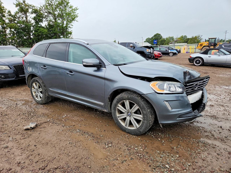 Volvo XC60 2017 — Copart