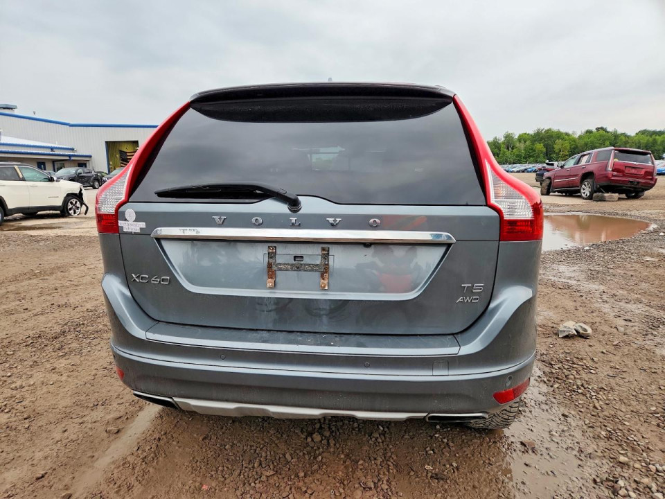 Volvo XC60 2017 — Copart