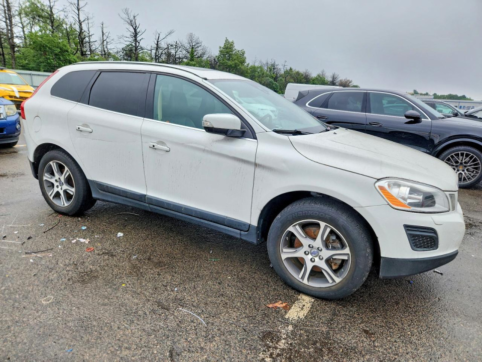 Volvo XC60 2013 — Copart