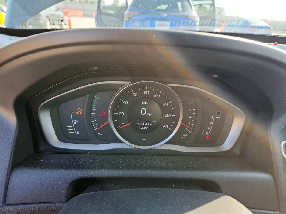 Volvo XC60 2015 — Copart