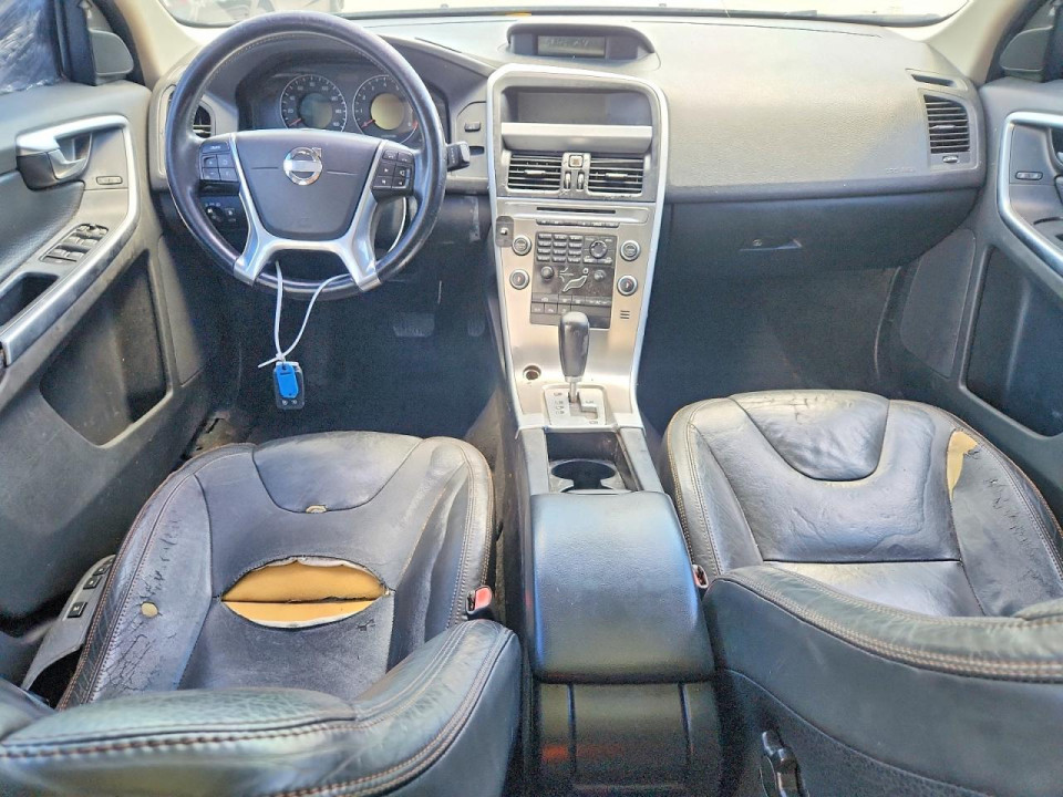 Volvo XC60 2011 — Copart