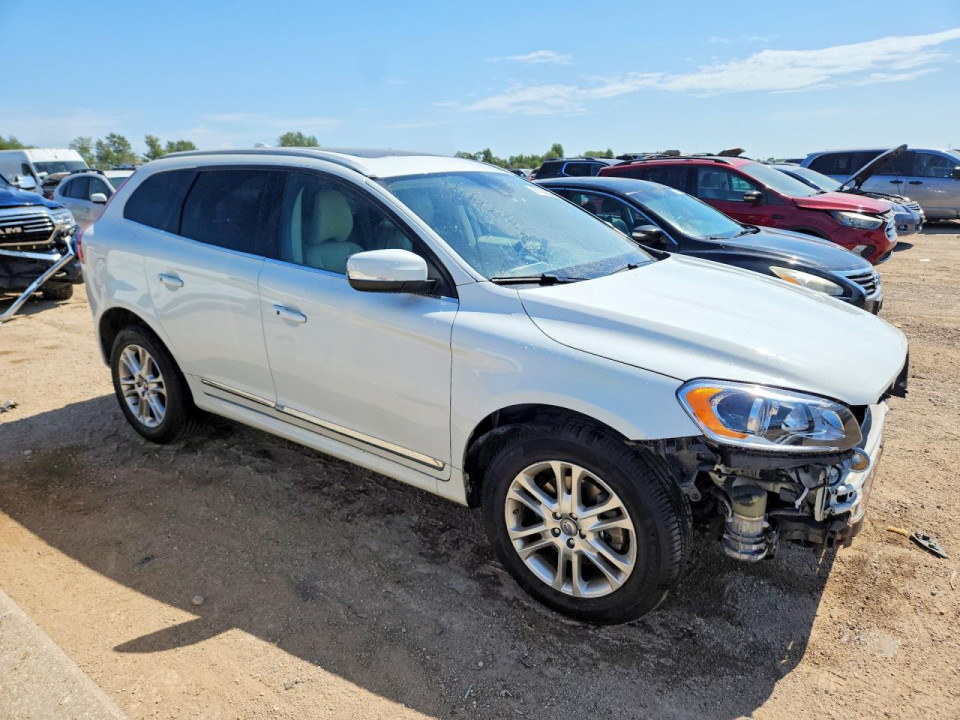 Volvo XC60 2015 — Copart