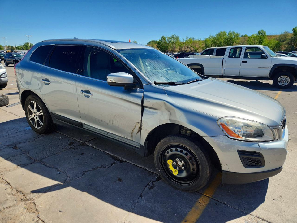 Volvo XC60 2011 — Copart