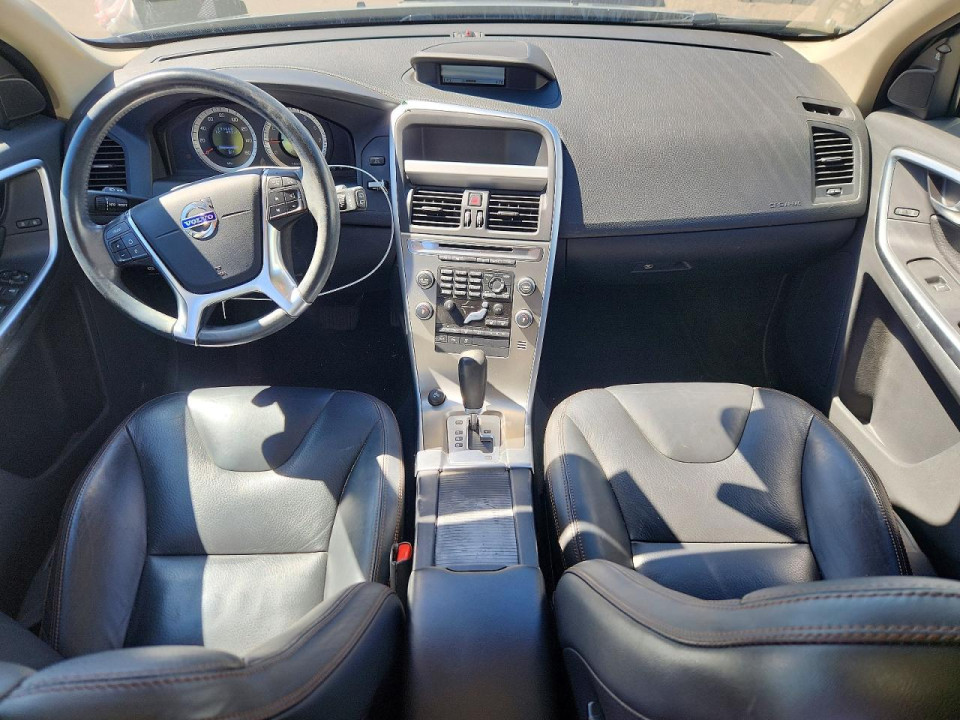 Volvo XC60 2011 — Copart