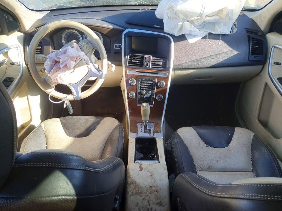 Volvo XC60 2011 — Copart