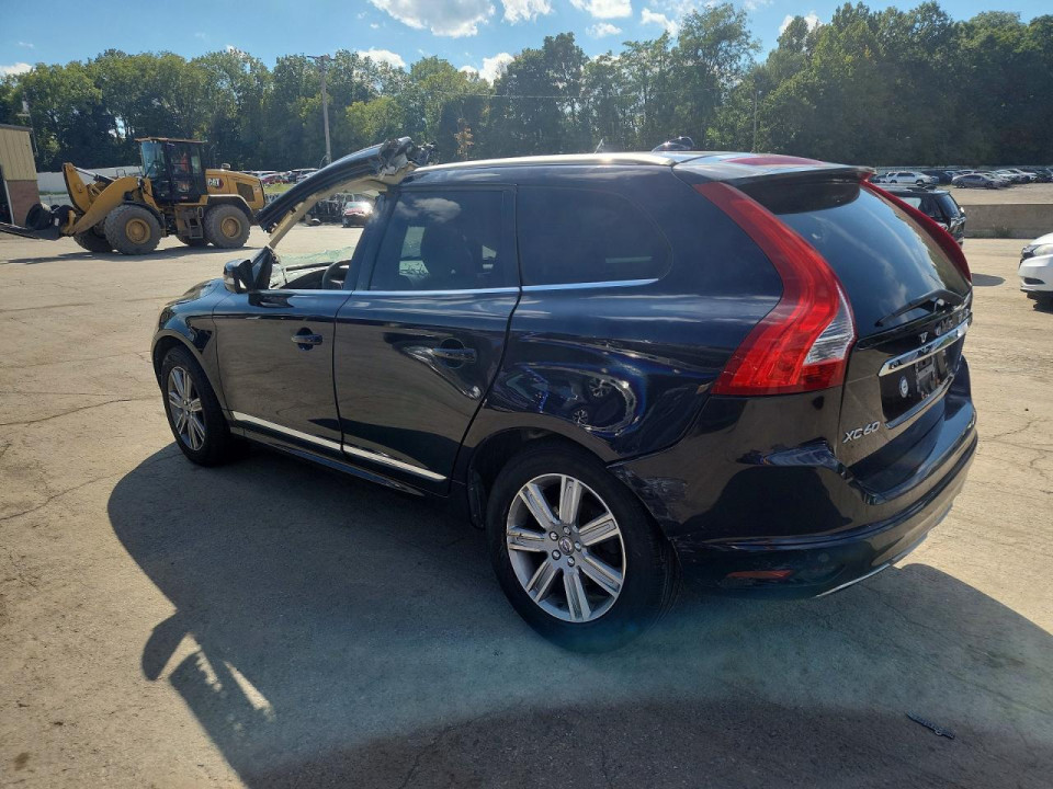 Volvo XC60 2017 — Copart