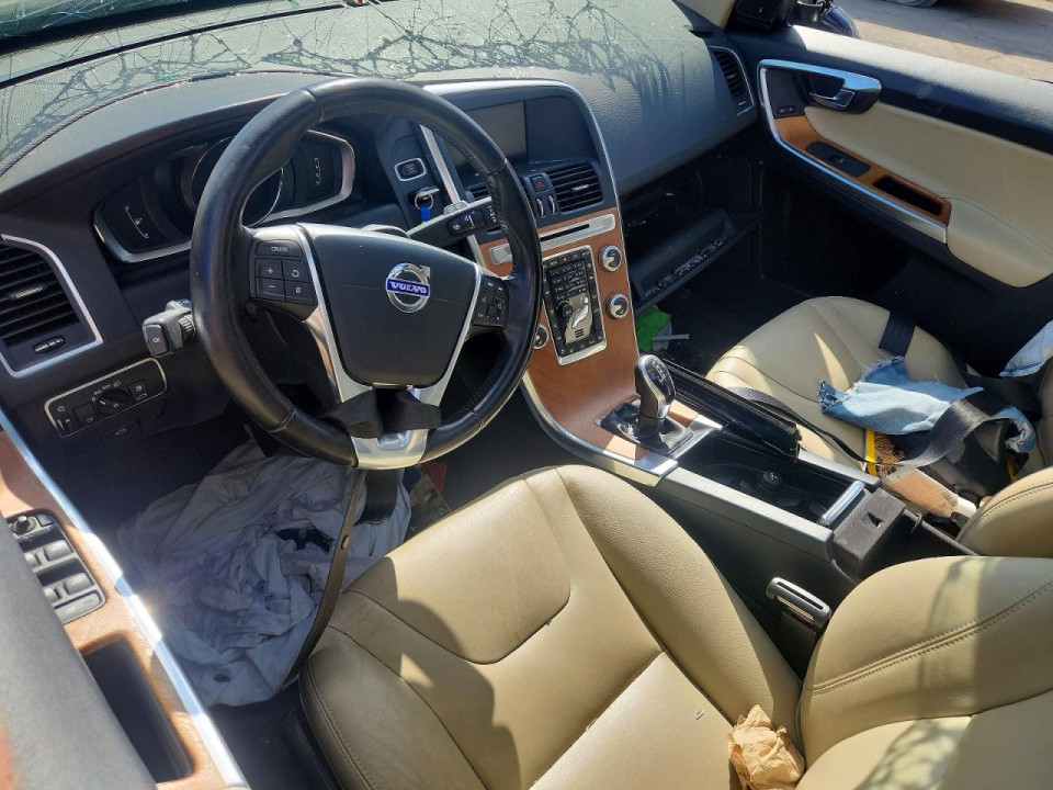 Volvo XC60 2017 — Copart