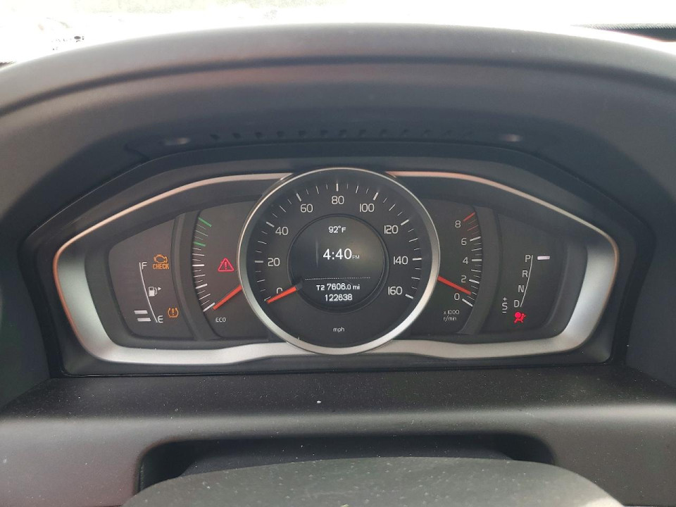 Volvo XC60 2017 — Copart