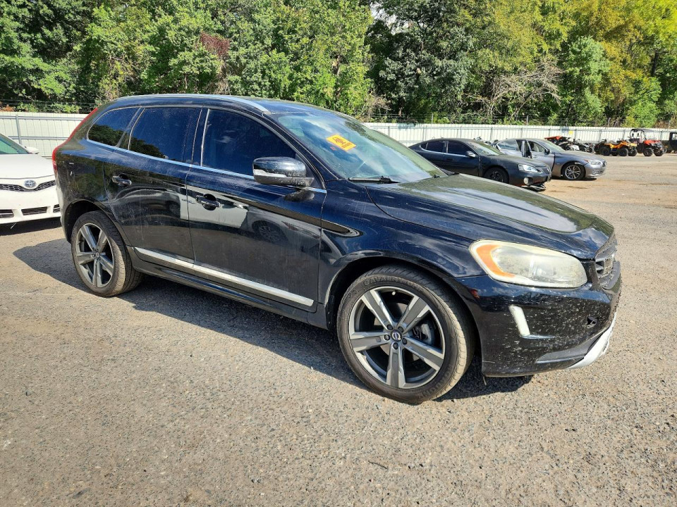 Volvo XC60 2017 — Copart