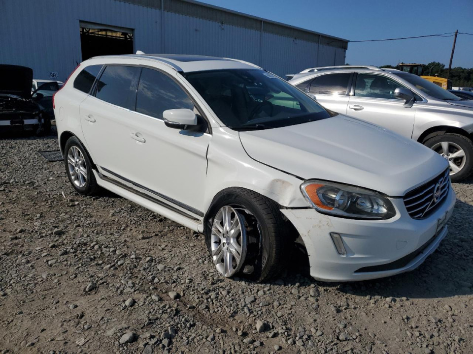 Volvo XC60 2016 — Copart
