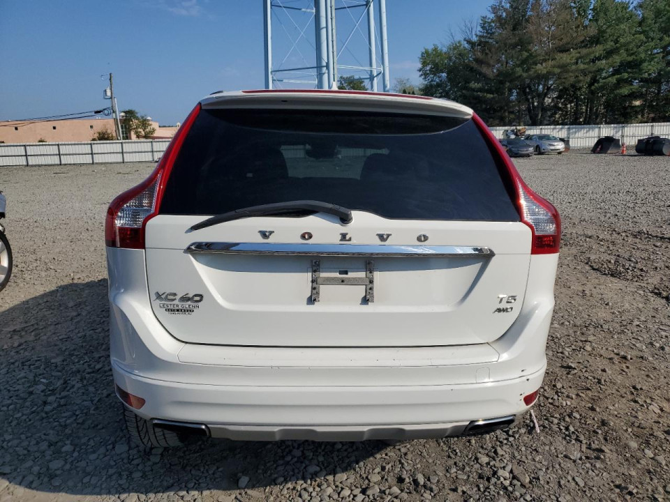 Volvo XC60 2016 — Copart