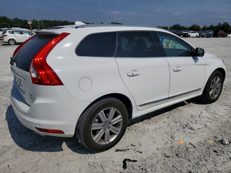 Volvo XC60 2017 — Copart