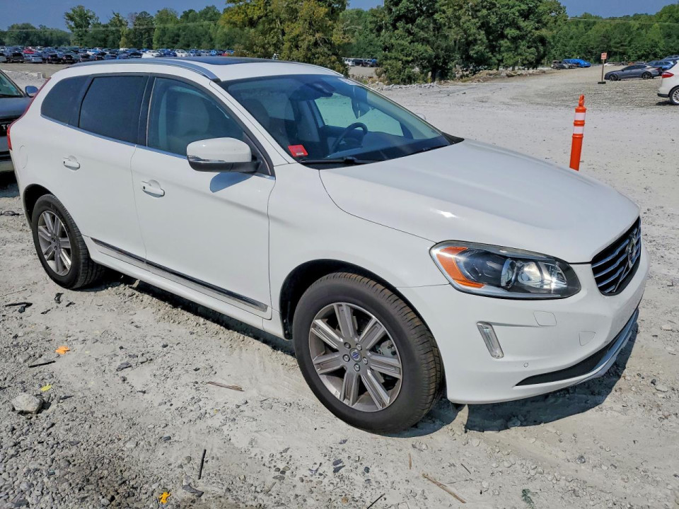 Volvo XC60 2017 — Copart