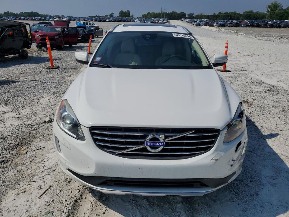 Volvo XC60 2017 — Copart