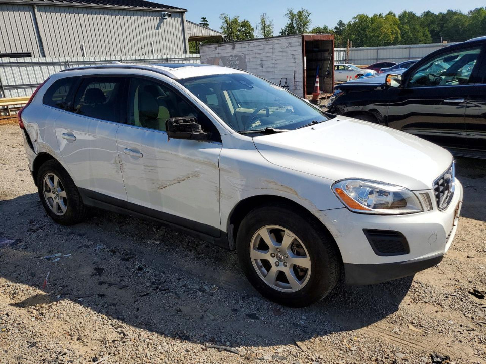 Volvo XC60 2011 — Copart