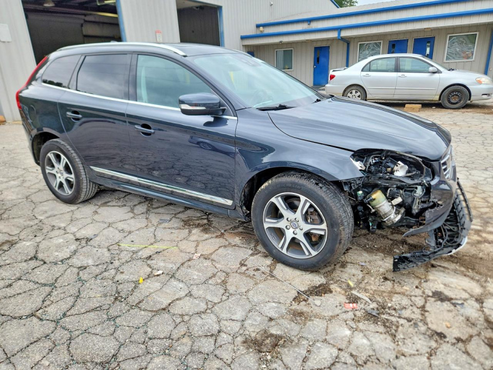 Volvo XC60 2015 — Copart