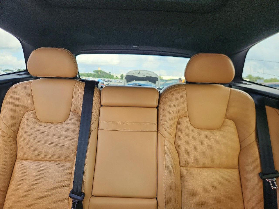 Volvo XC60 2019 — Copart