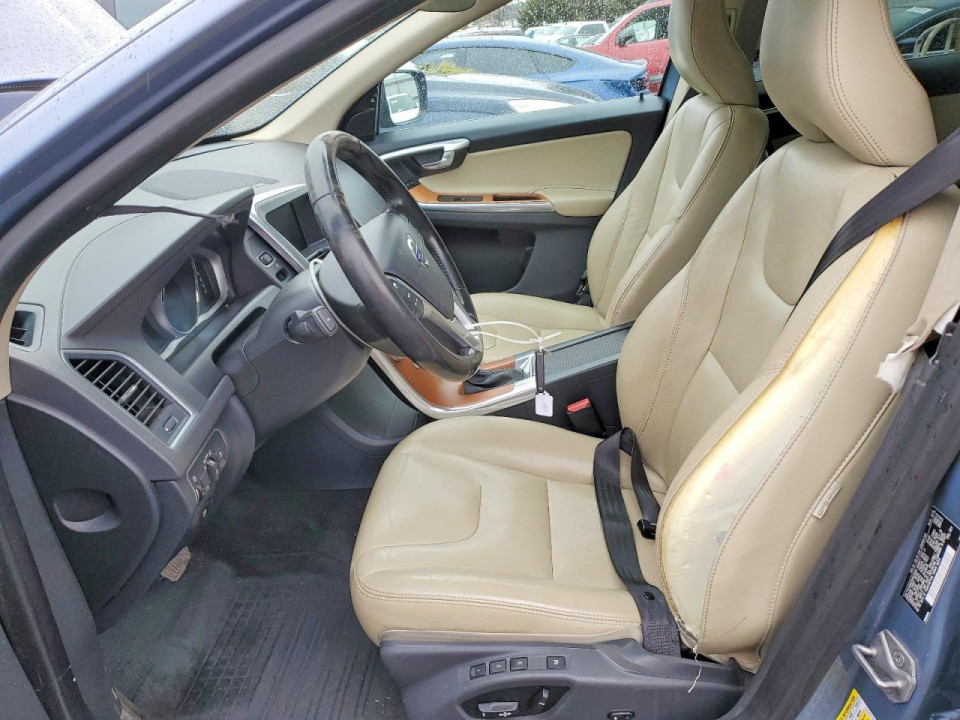 Volvo XC60 2017 — Copart