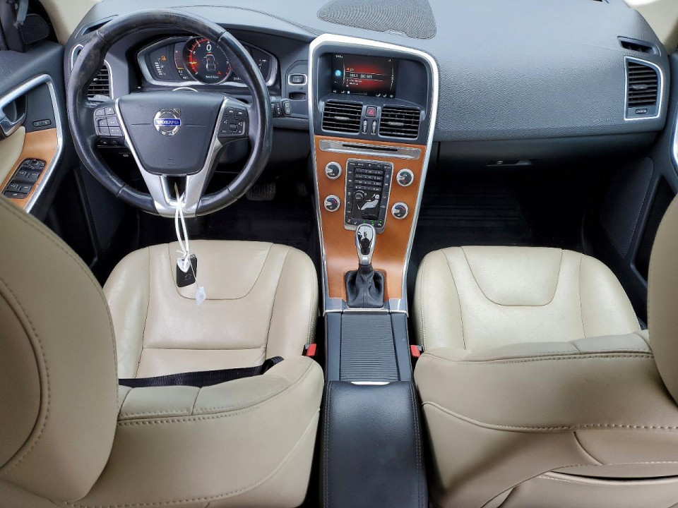 Volvo XC60 2017 — Copart