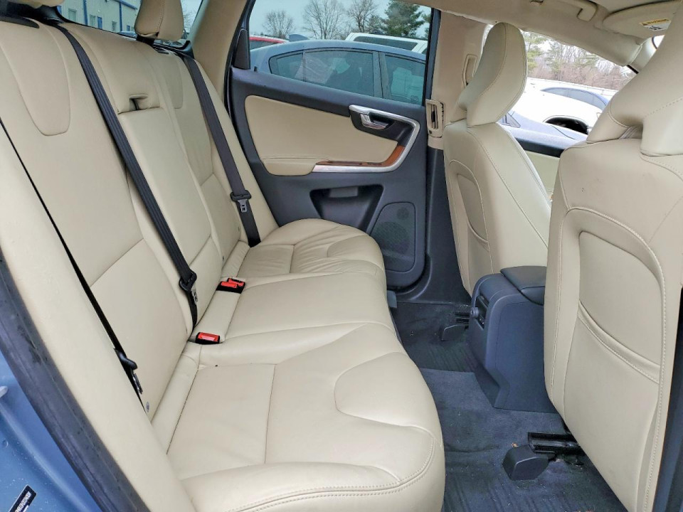 Volvo XC60 2017 — Copart