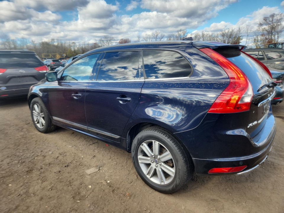 Volvo XC60 2017 — Copart