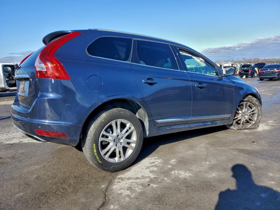 Volvo XC60 2015 — Copart
