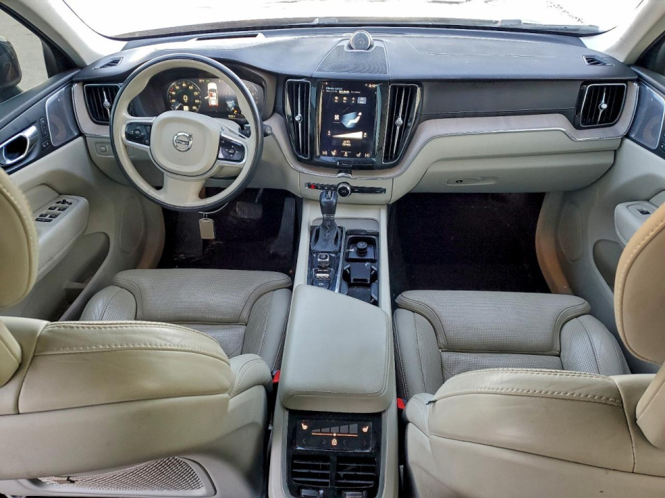 Volvo XC60 2018 — Copart