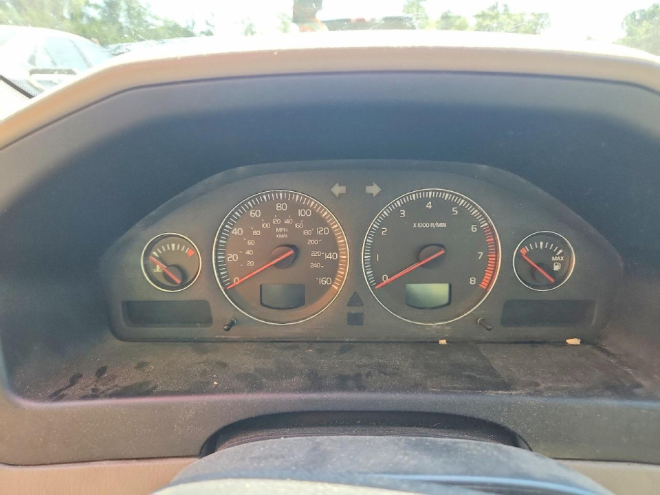 Volvo XC70 2004 — Copart