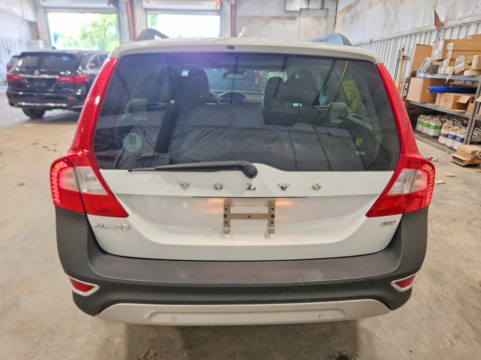 Volvo XC70 2013 — Copart