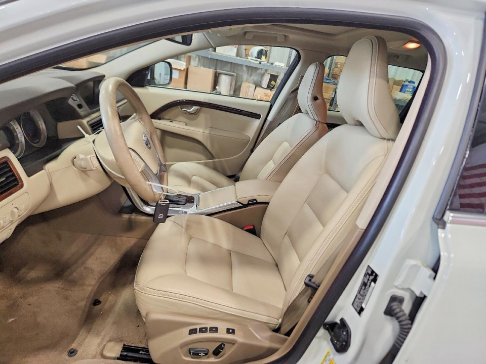 Volvo XC70 2013 — Copart
