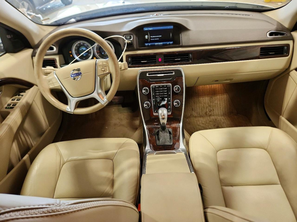 Volvo XC70 2013 — Copart