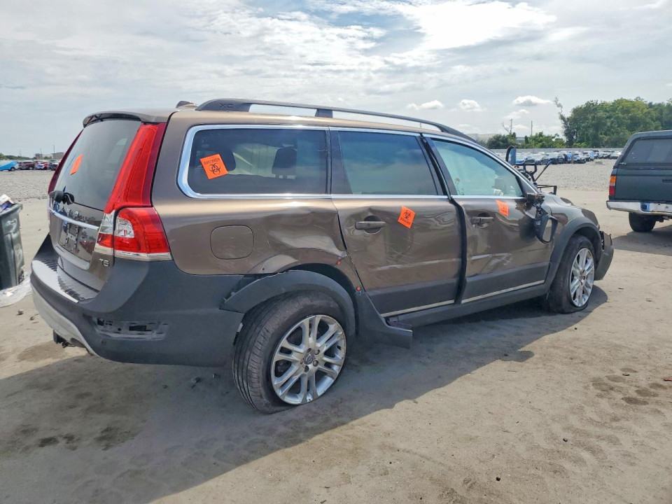 Volvo XC70 2016 — Copart