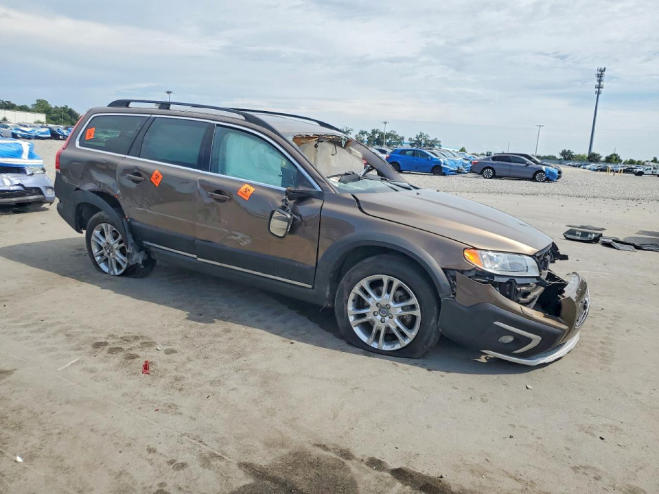 Volvo XC70 2016 — Copart