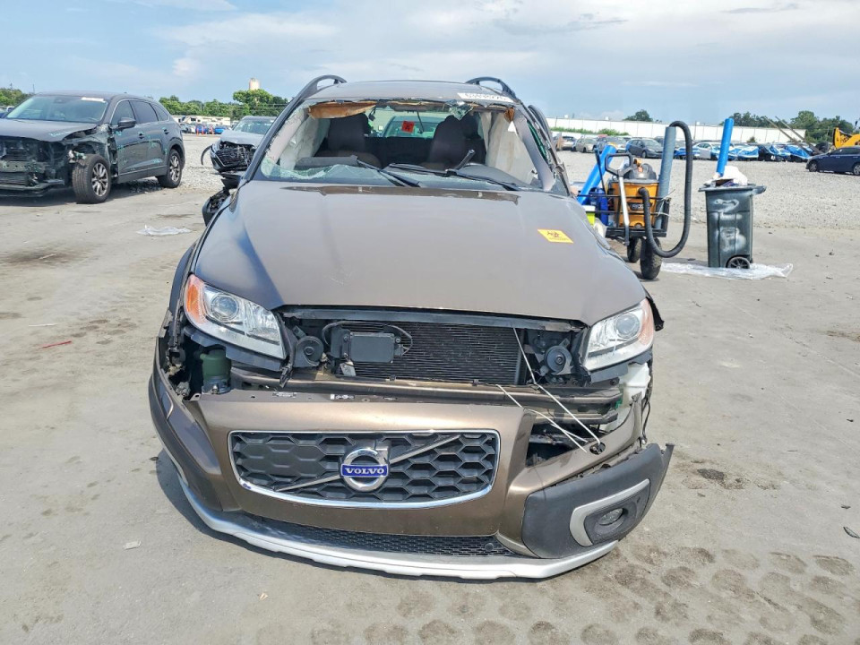 Volvo XC70 2016 — Copart