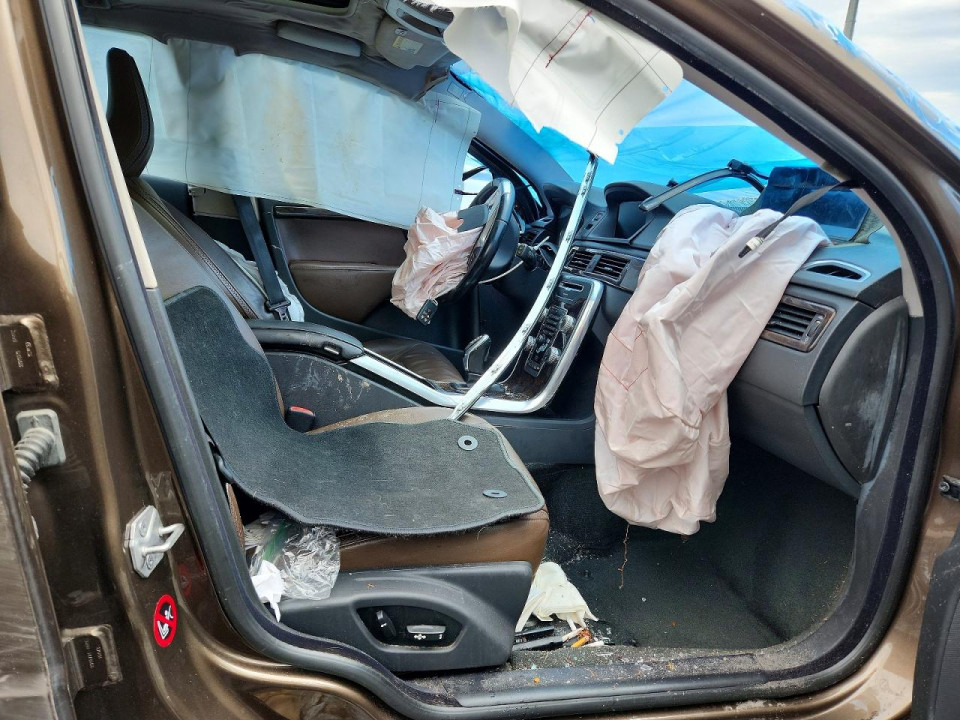 Volvo XC70 2016 — Copart