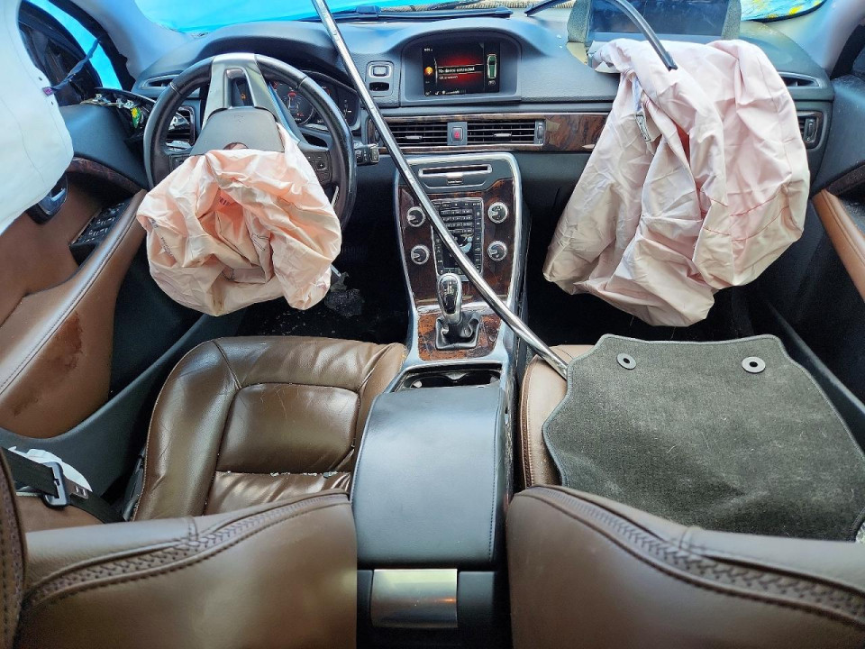 Volvo XC70 2016 — Copart