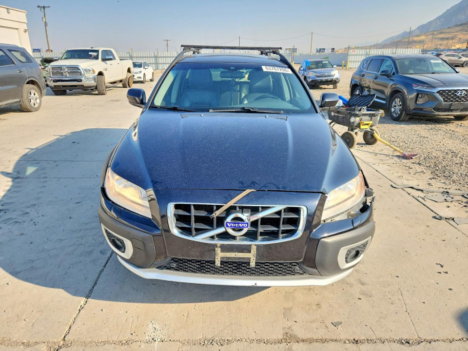 Volvo XC70 2011 — Copart