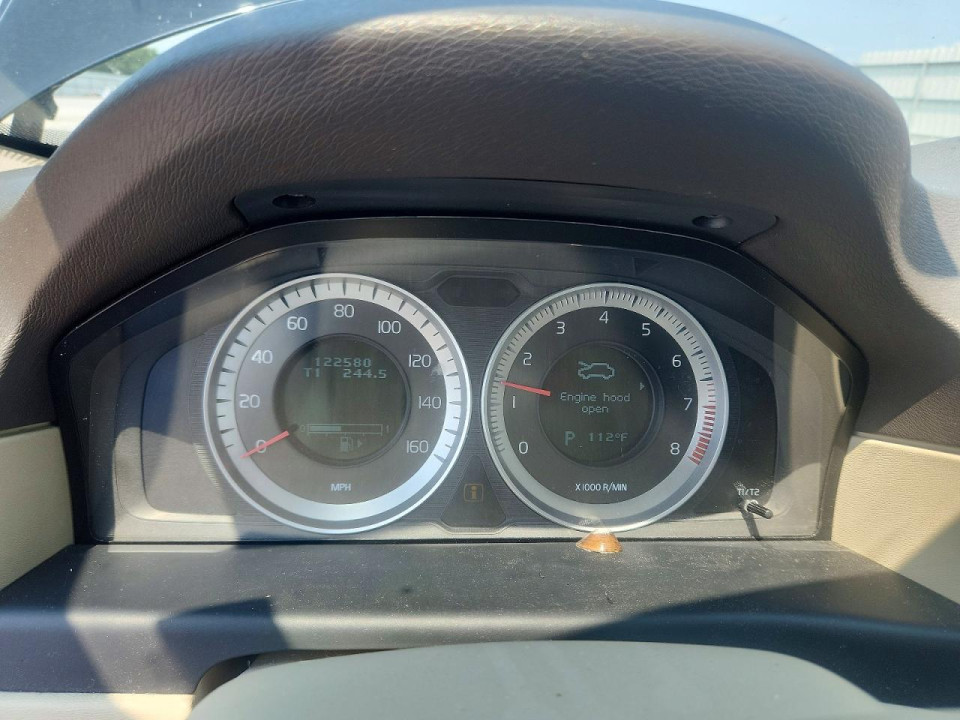 Volvo XC70 2012 — Copart