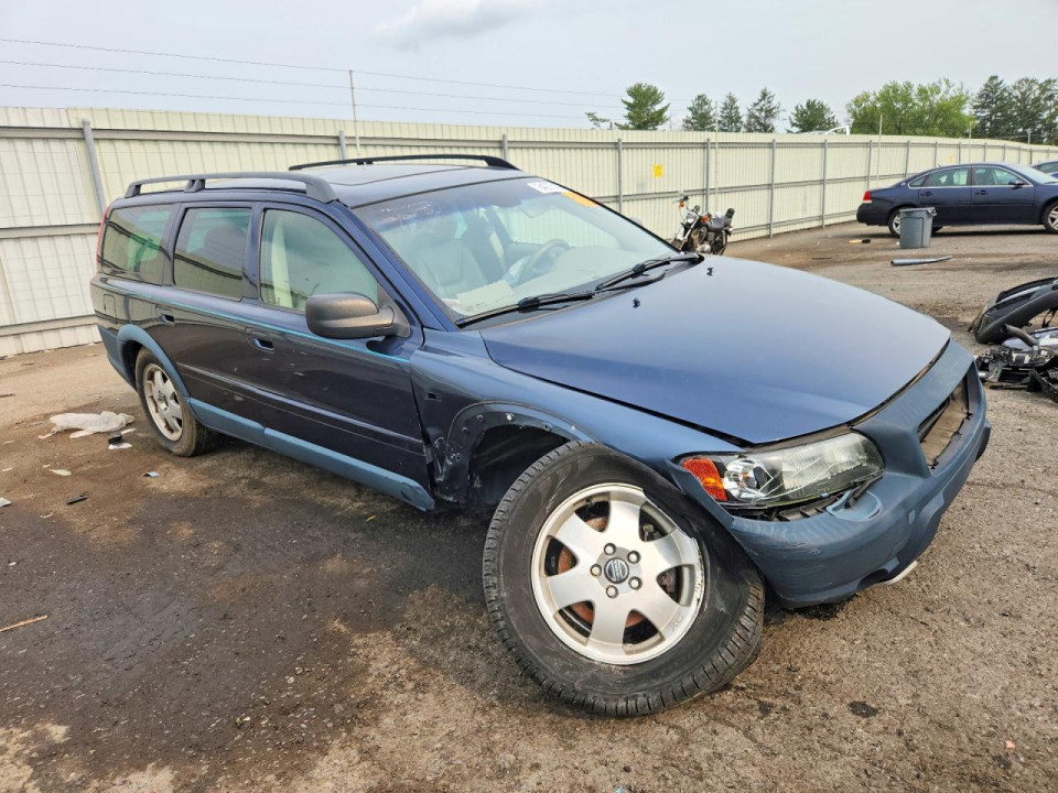Volvo XC70 2004 — Copart
