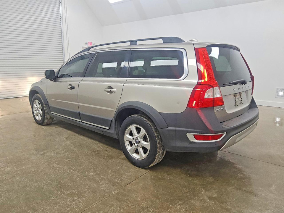 Volvo XC70 2011 — Copart