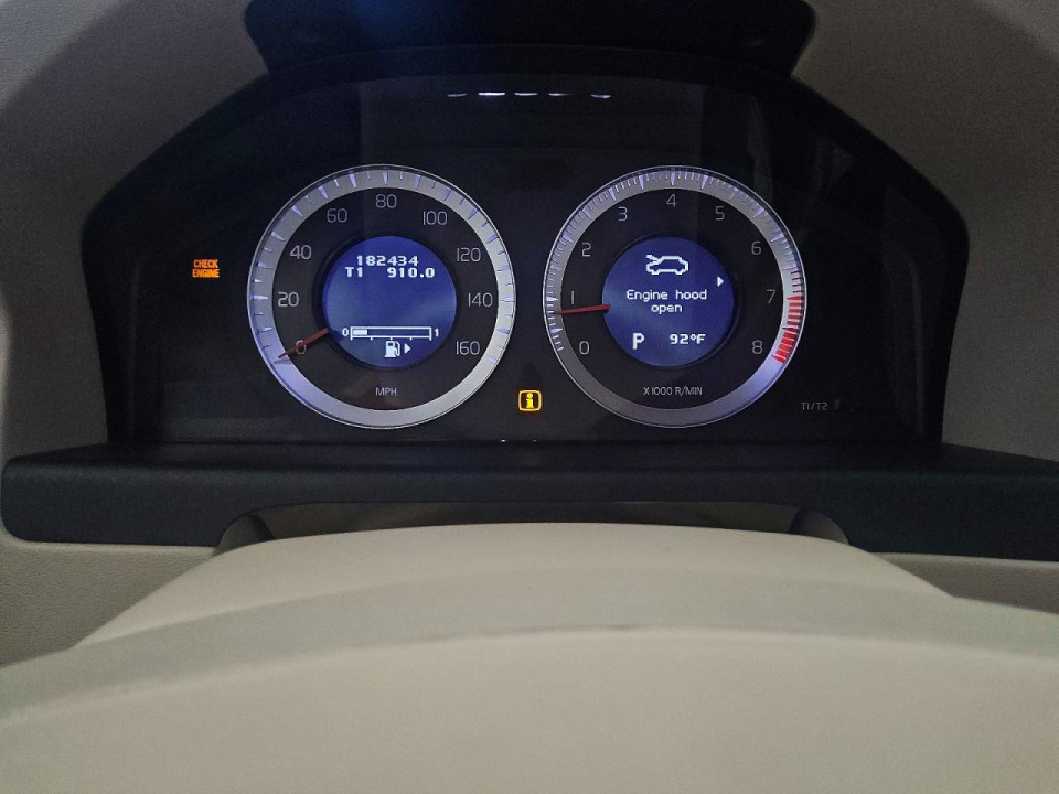 Volvo XC70 2011 — Copart