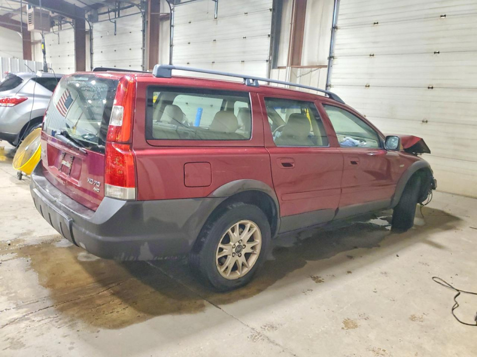Volvo XC70 2004 — Copart