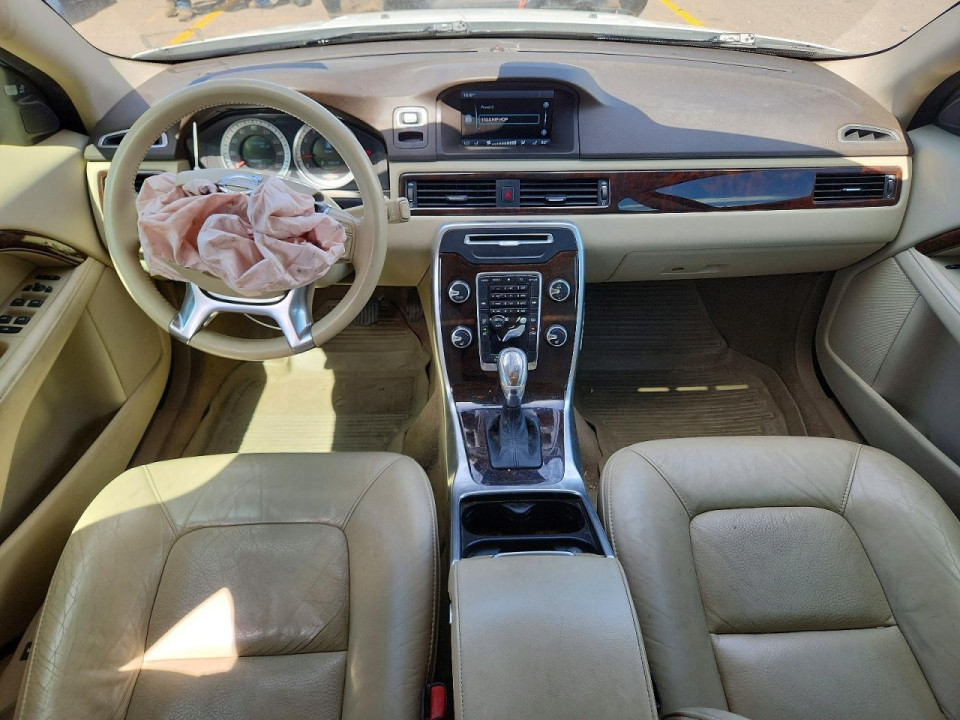 Volvo XC70 2013 — Copart
