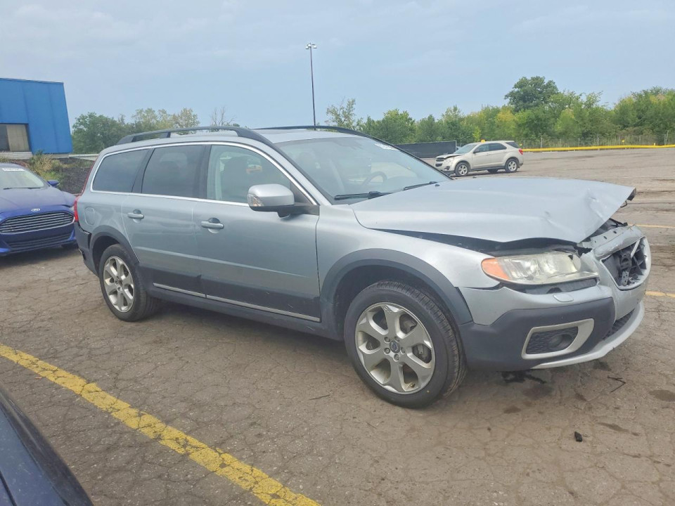 Volvo XC70 2010 — Copart